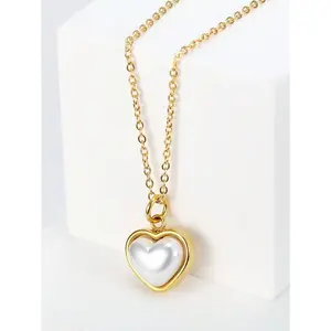 1pc Fashionable Imitation Pearl Heart-shaped Necklace, Made of Stainless Steel Material, Durable and Non Fading, Suitable for Giving To Girlfriends or Friends As Thoughtful Jewelry Gifts on Holidays or Birthdays