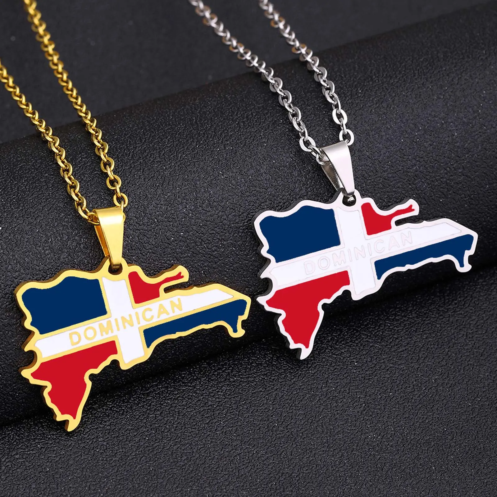 Dominican Republic style vintage enamel pendant necklace, a versatile everyday accessory and a perfect gift.