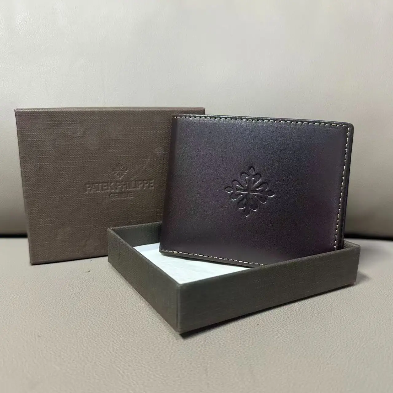 Pre-owned Patek Philippe Made in Switzerland Billfold Used Calatrava Cross Bifold Wallet Made in Switzerland, Pre Owned, Very Good Condition