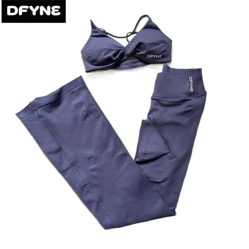 DFYNE Seamless 2-Piece Flare Set for Women - Plunge V Neck Strappy Sports Bra & High Waisted Tummy Control Flare Leggings Gym Outfit