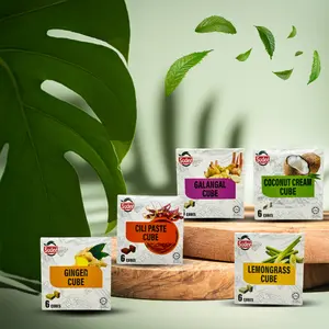 Sudee Cooking Paste in Cubes, 1.9 oz (54 gm), Coconut Cream, Lemongrass, Chili Paste, Galangal, Ginger, 6 Cubes Each