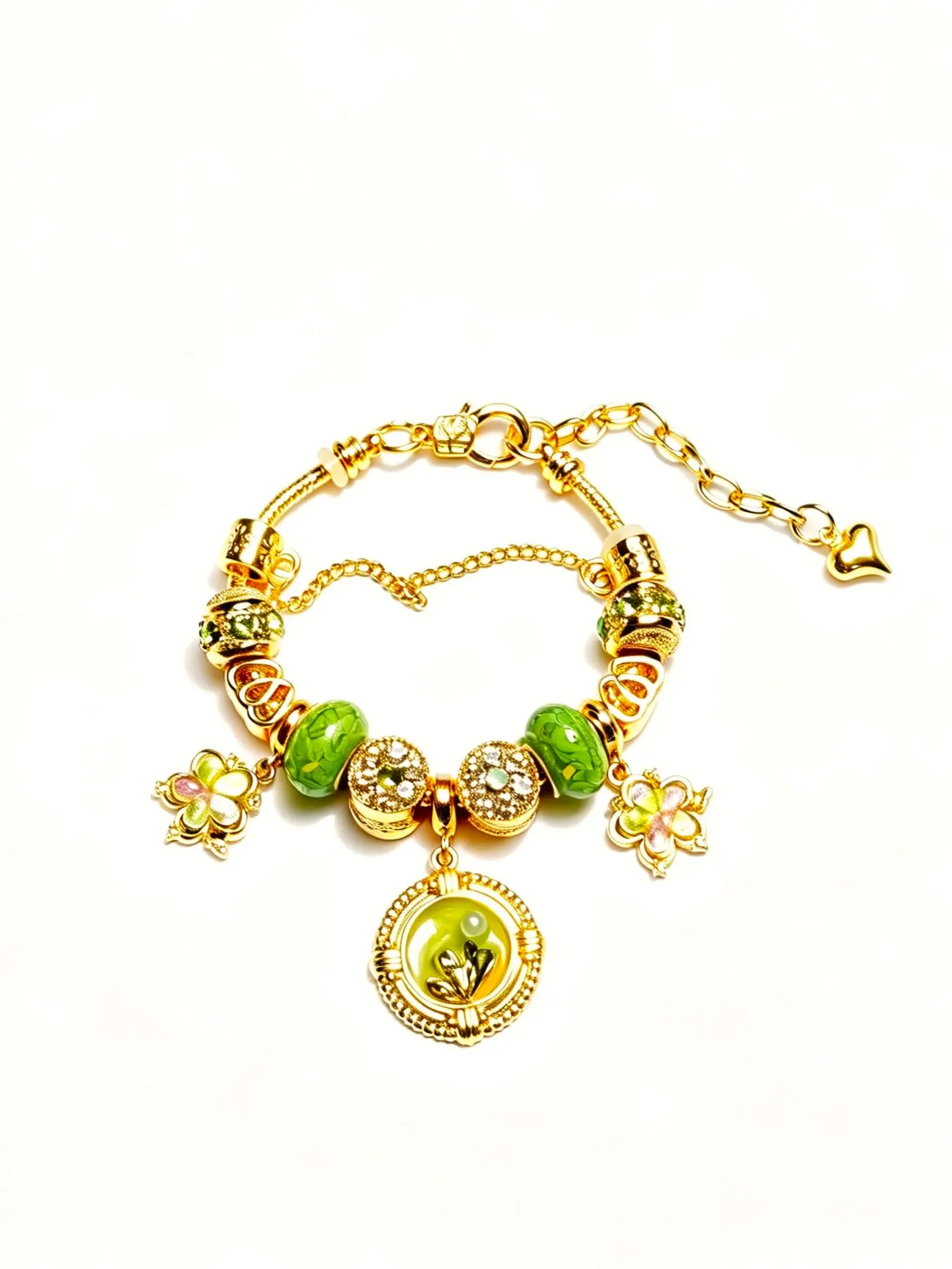 Green Enamel Clover Charm Bracelet for Women, Gold Tone Beaded Bracelet with Green Lampwork Beads, Vintage Floral Pendant Stackable Bracelet, Bohemian Handmade Jewelry Gift for Her