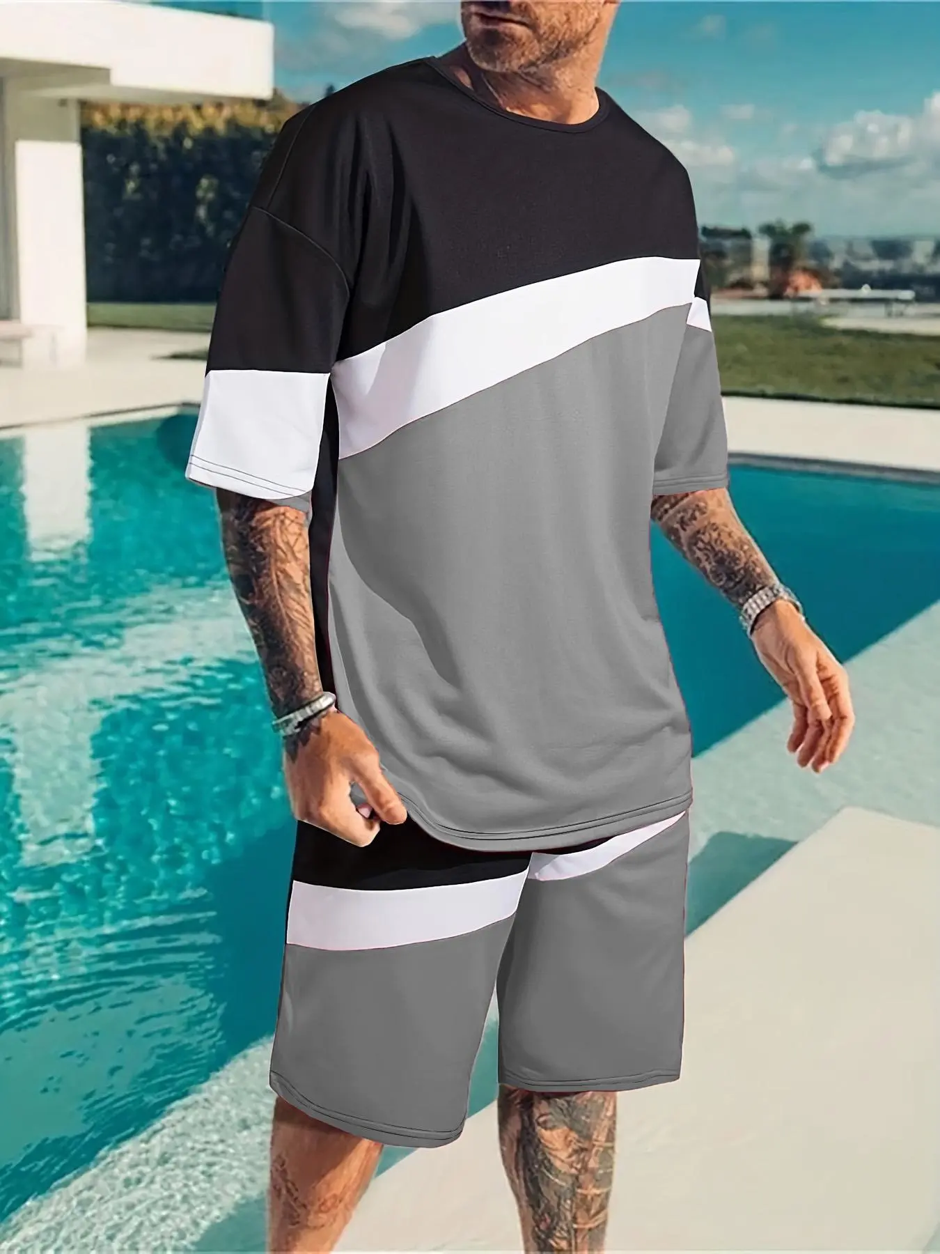 Two-piece Set Men's Colorblock Crewneck Tee & Elastic Waist Shorts Set, Airport Outfits 2024, Summer Clothes, Knit, Shortsleeve T-shirt & Track Shorts, Loose Top & Sweat Shorts, Casual Fashion Men Back To School Clothes for Daily Wear