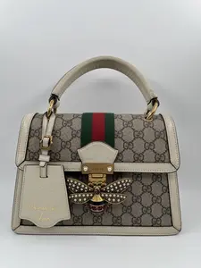 Pre-owned GUCCI LEATHER Shoulder Bags MONO BEE HANDLE SHOULDER BAG