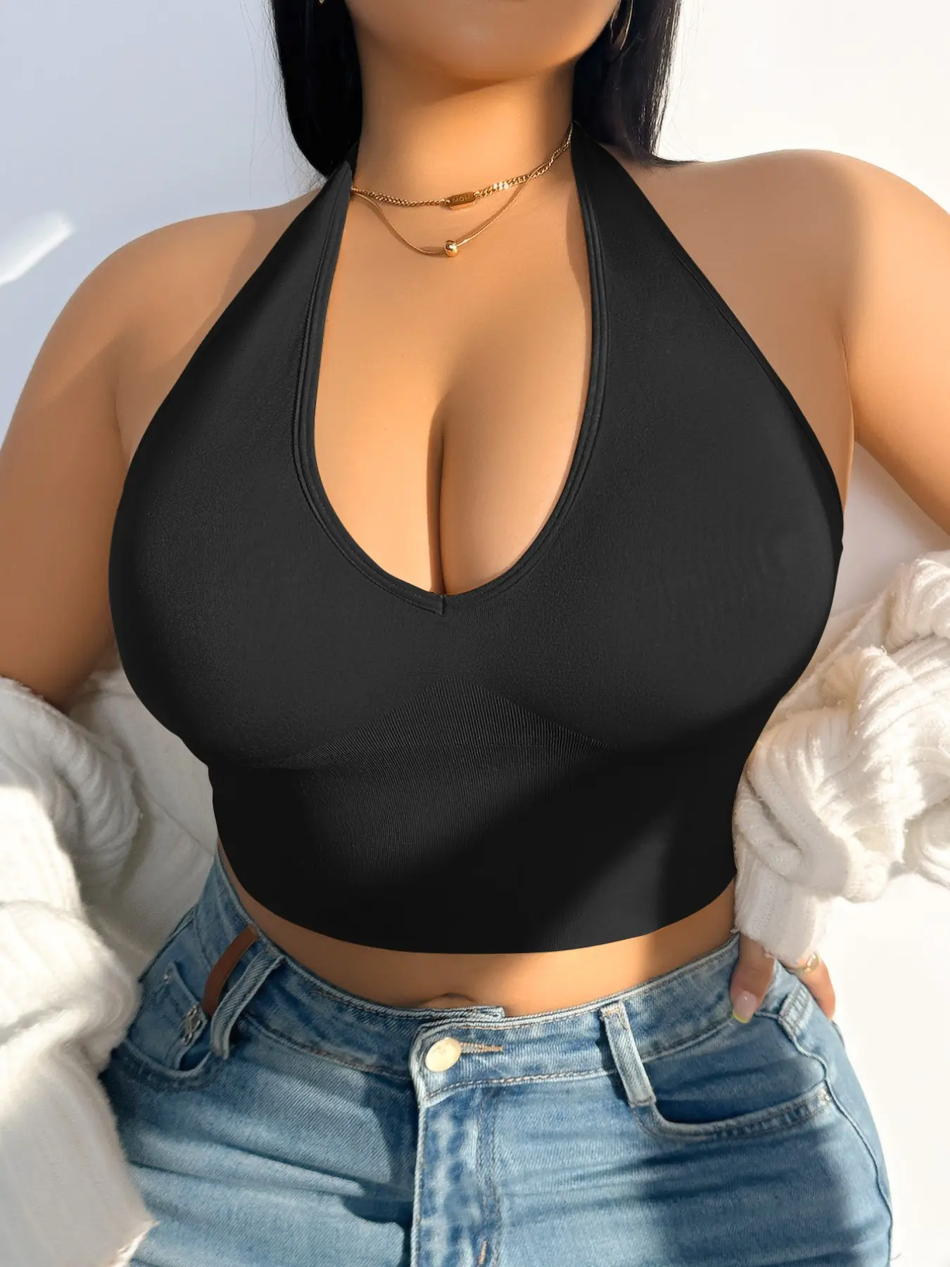 Women's Plus Size Halter Bra, Seamless Lift Bralette, Seamless Sculpting Bra, Sexy Deep V Neck, Comfortable Wire-Free Design, Wide Straps, Seamless Back, Cut Out Bra, Perfect for Outwear, Parties, Dates