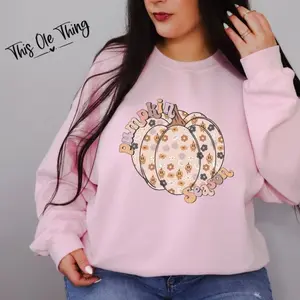 Women’s Retro Pumpkin Season Crewneck Sweater – Comfortable, Casual