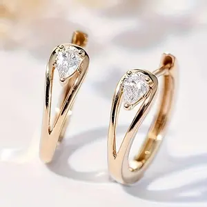 1 Pair of Elegant 18K Gold-Plated Hoop Earrings with Heart-Shaped Synthetic Zirconia Sophisticated Daily Wear Jewelry for Women