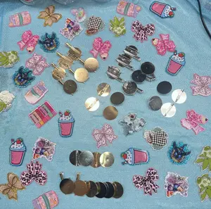 100pcs DlY Cartoon brooch—50pcs Cartoon DIY Acrylic Cartoon FlatBack+50pcs Basic Brooch Circle