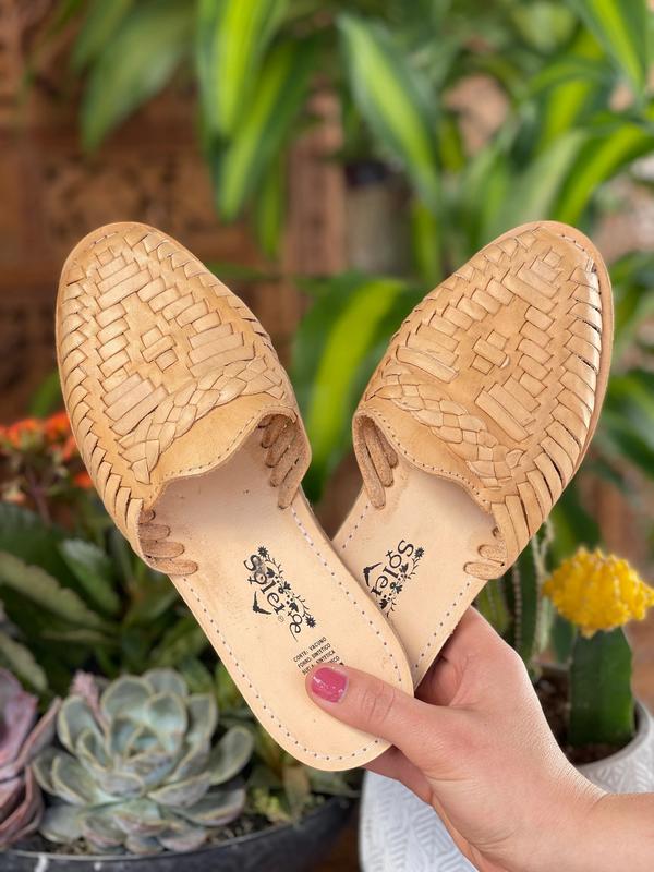 Mexican Artisanal Sandal. All sizes Boho-Hippie Vintage Sandals. Mexican Leather Mules. Solid Color Sandals. Mexican Huarache Sandal.