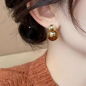 Melard Gradient Round Elegant DDES0187 Earrings for Women 14K Gold-Plated
