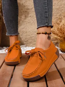 Women's low-top lace-up casual sneakers, Footwear, stylish, Closed, versatile, lightweight, comfortable, and breathable, perfect for daily casual wear, commuting to work or school, flat shoes suitable for outdoor walking in all seasons, an essential gift