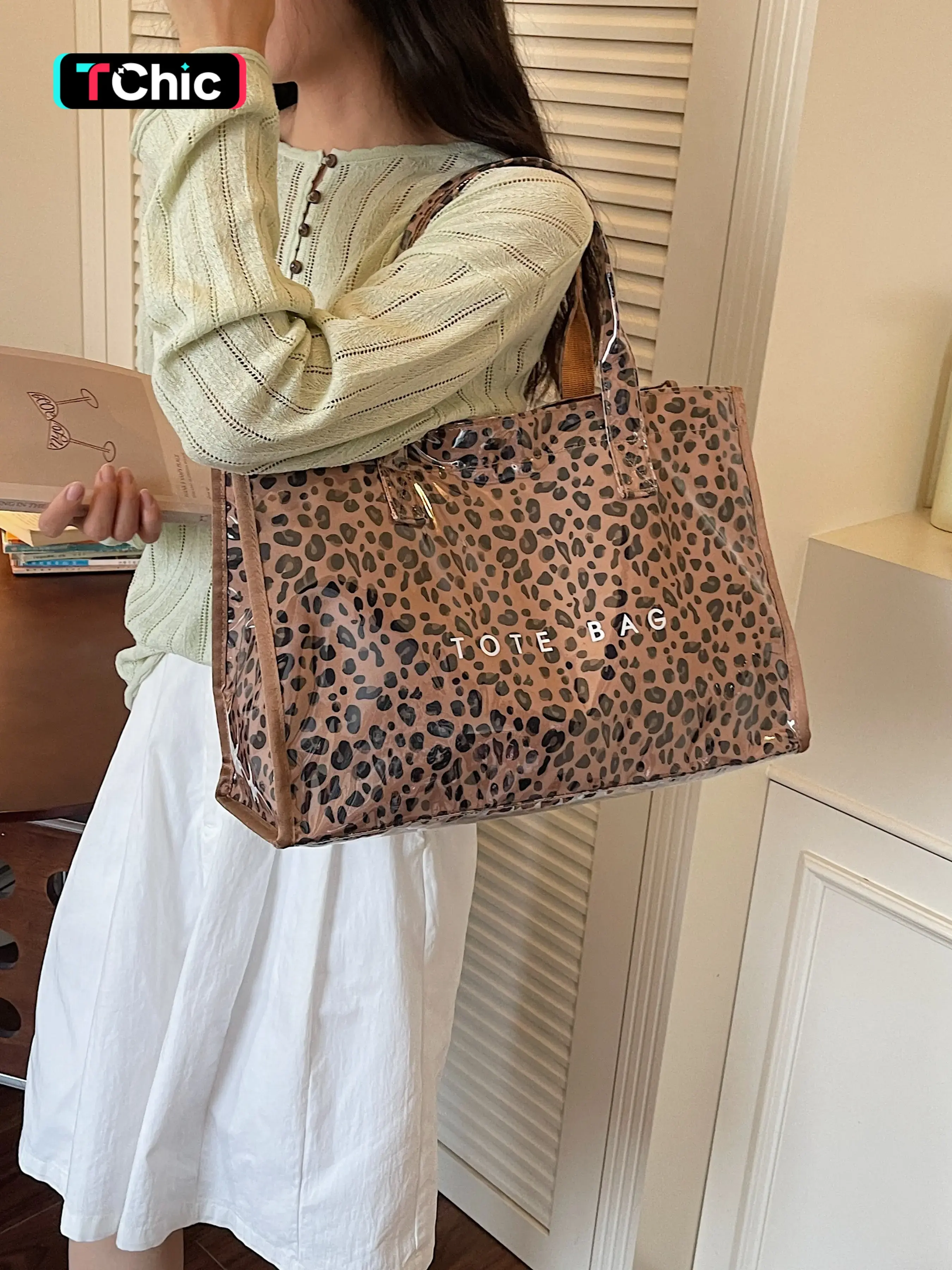 Women's Leopard Print Tote Bag, Large Capacity Fashion Square Bag, Cool PVC Handbag, Perfect for Commute, Shopping, Vacation, Campus Use