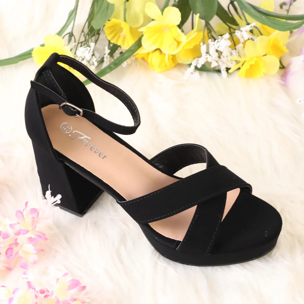 Lady heel open toe crisscross one strap over the foot ankle strap with buckle and medium block heel