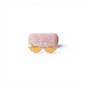 Pre-owned E26031827 Miu Miu Sunglasses Gold