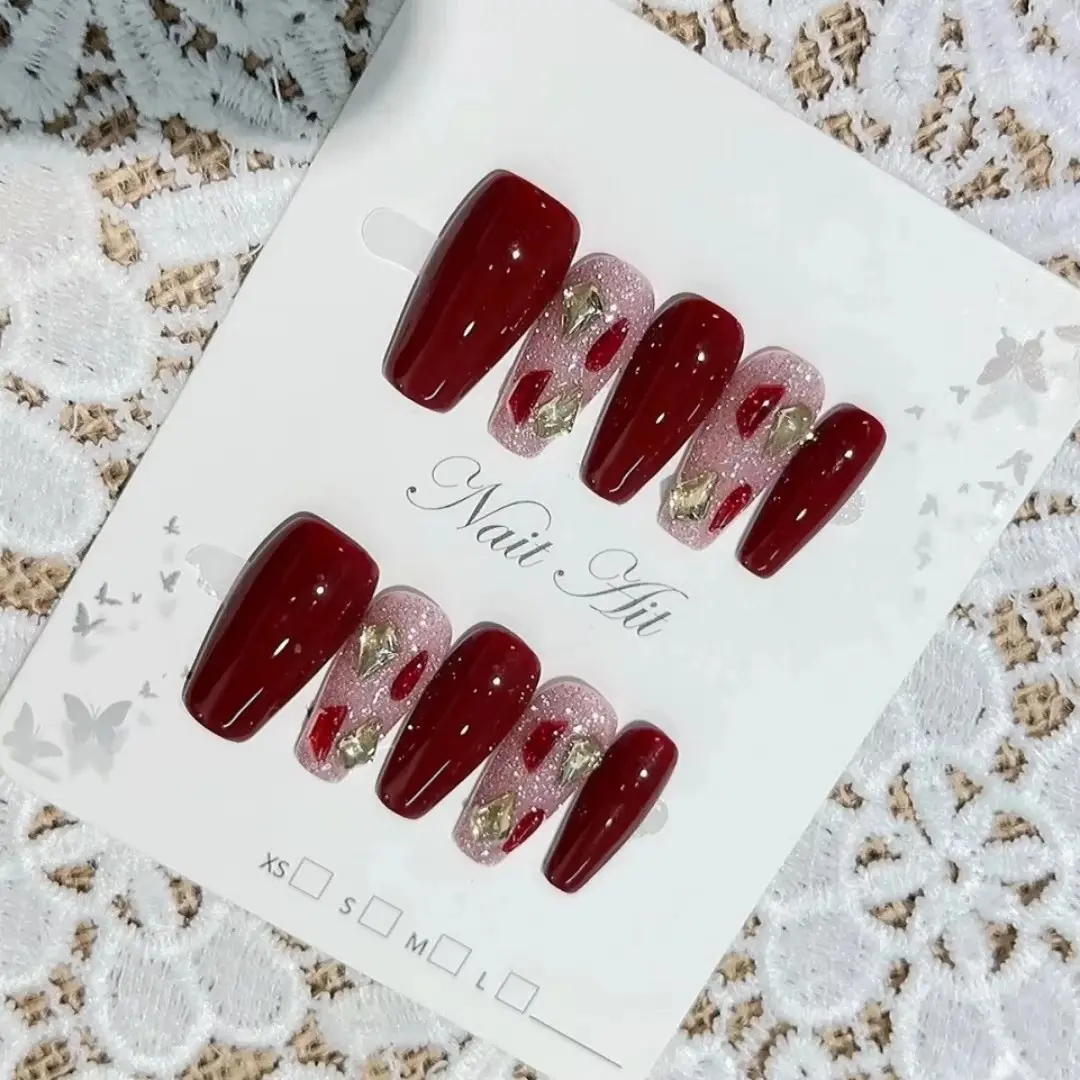 10pcs high-end Simple and elegant style, wine red cat's eye, Glossy Finish, dazzling three-dimensional square diamond handmade glossy false nails, Nail patches, Press On Nail suitable for brides to wear, wedding banquets, New Year and Christmas events