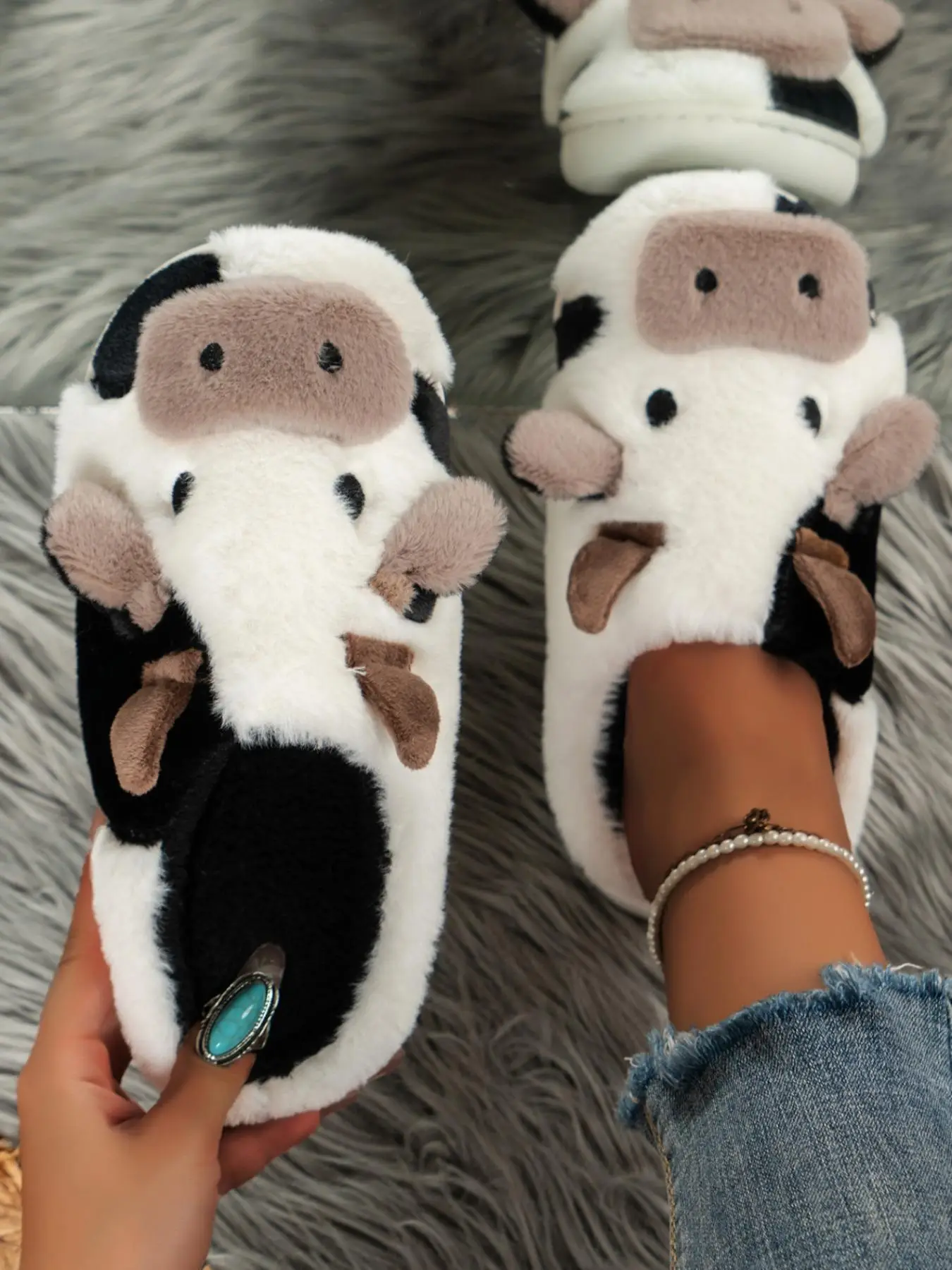 Women's Best-selling Cartoon Pattern Fluffy Novelty Cow Slippers, Lovely Soft Plush Fuzzy Round Toe Warm House Slides for Fall & Winter, Cute Casual C