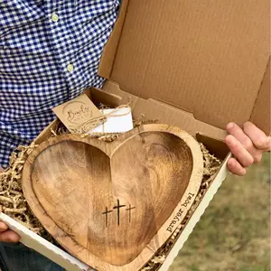 Wooden Prayer Bowl, 1 Count Vintage Heart-Shaped Prayer Bowl with Cross & Letter Pattern, Religious Decoration for Home Living Room Bedroom Tableware