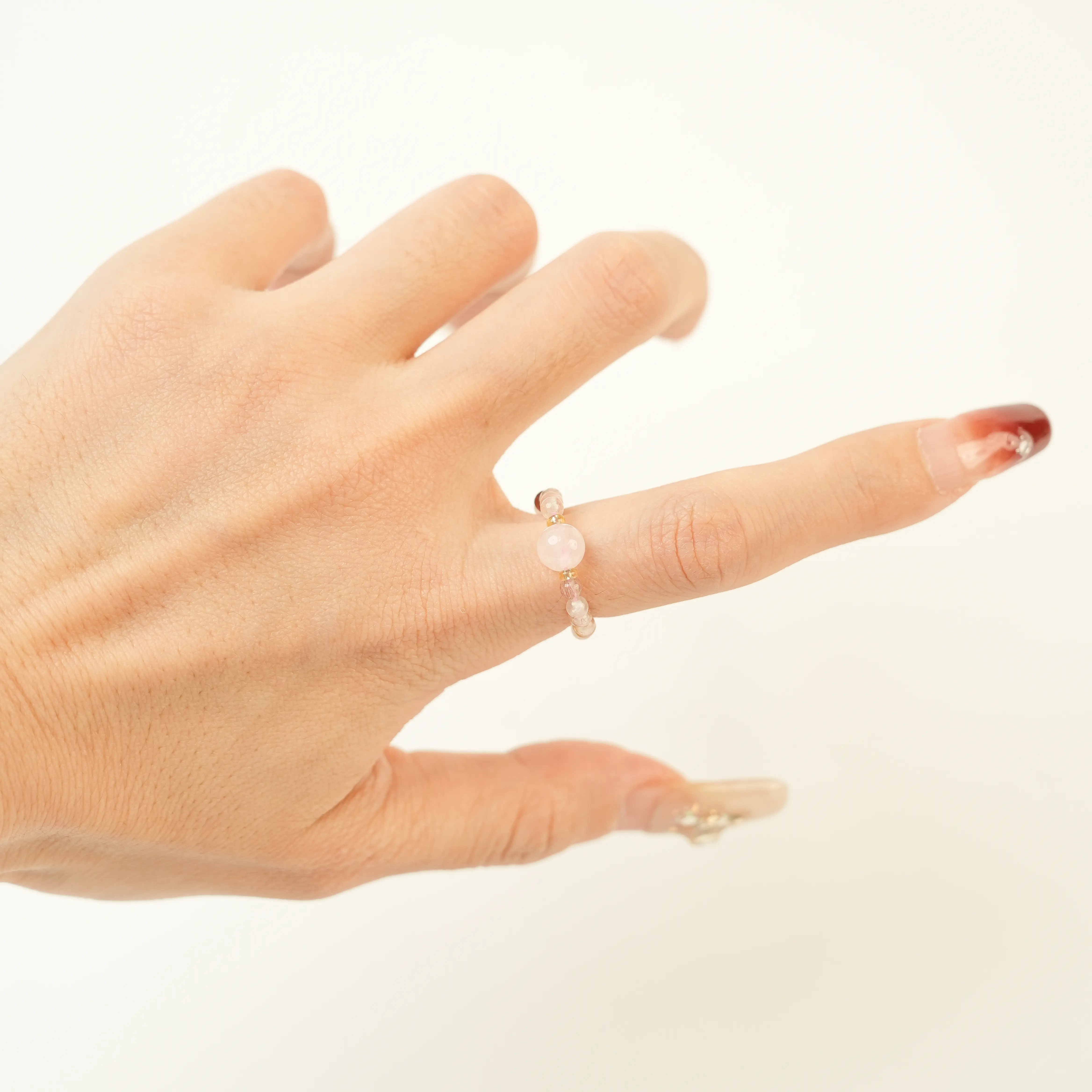 LUMAWU 3mm Cute Artificial Gemstone Ring with Beaded Band - Fashion Costume Jewelry, Sweet Fresh Style, Charm Boost Accessory, Attracts Love Piece, Enhances Charm, Those Seeking Positive Energy, Gentle Blessing, Unisex, Artificial Crystal Ring, Charm-Enha