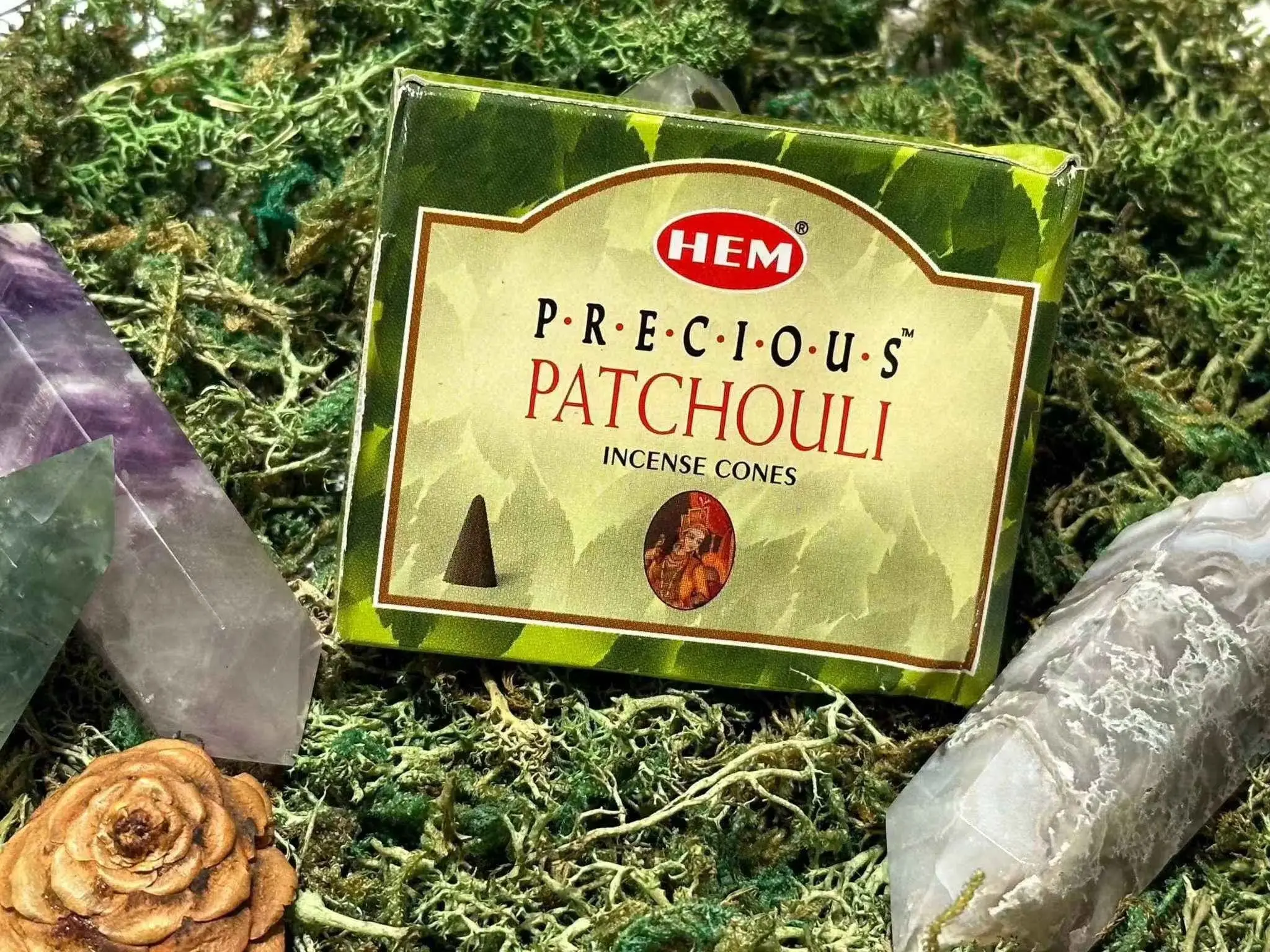 Precious Patchouli Incense Cones - Elegant Design for a Luxurious Fragrance Experience