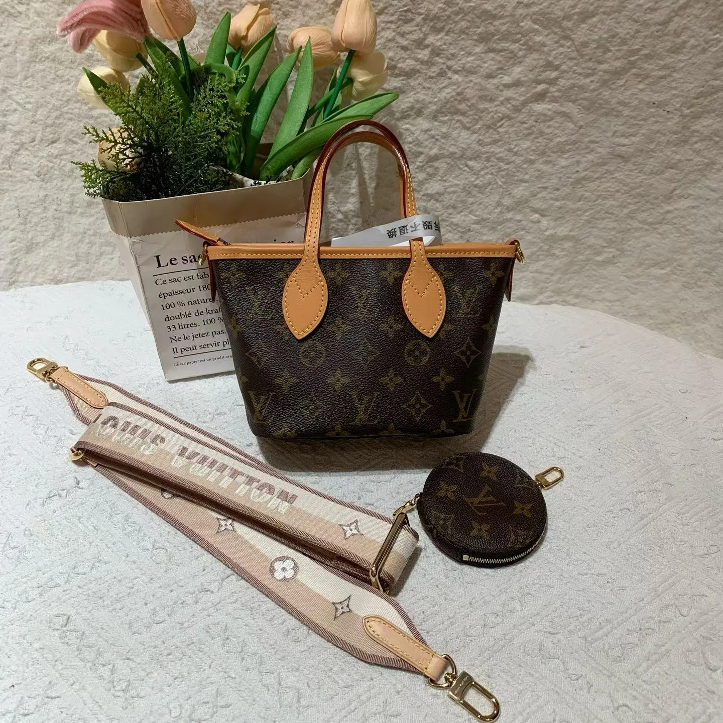 Pre-owned Louis Vuitton Neverfull bb tote bag, milk tea color shoulder strap, chip style, exquisite and cute hand held bag XH 21716890