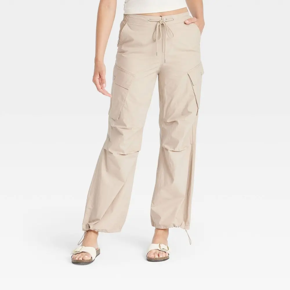 Universal Thread Women's Mid-Rise Straight Cargo Pants
