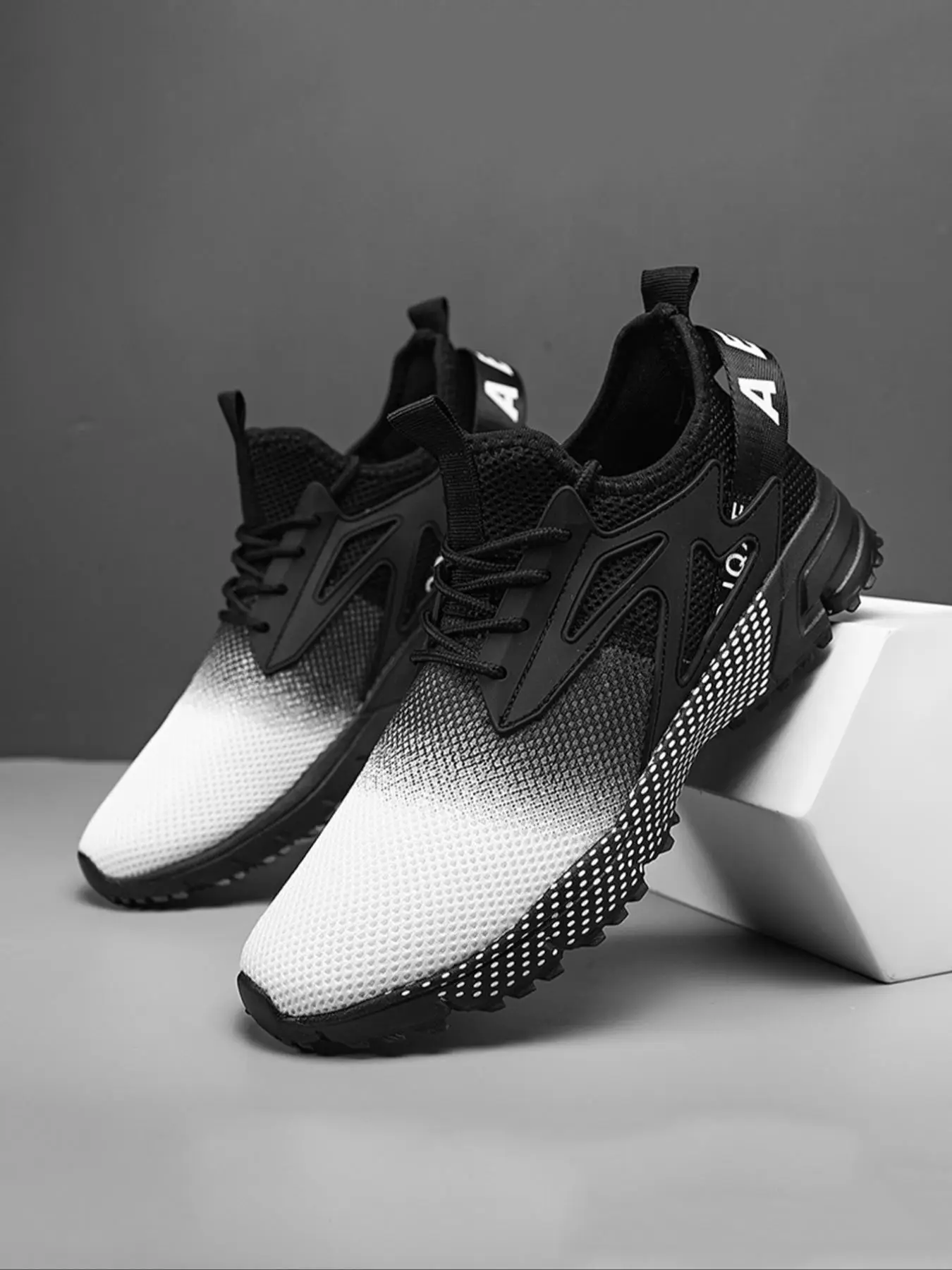 Men's Colorblock Letter & Polka Dot Print Mesh Sneakers, Comfortable Lightweight Running Walking Shoes, 2024 Round Toe Sports Designer Shoes for Summe