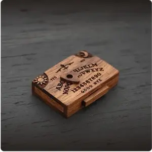 Vintage Miniature Wooden Board Drawer Box, Home Decor Ornament, Wood Craftsmanship, Retro Style, Perfect for Shelves and Tables