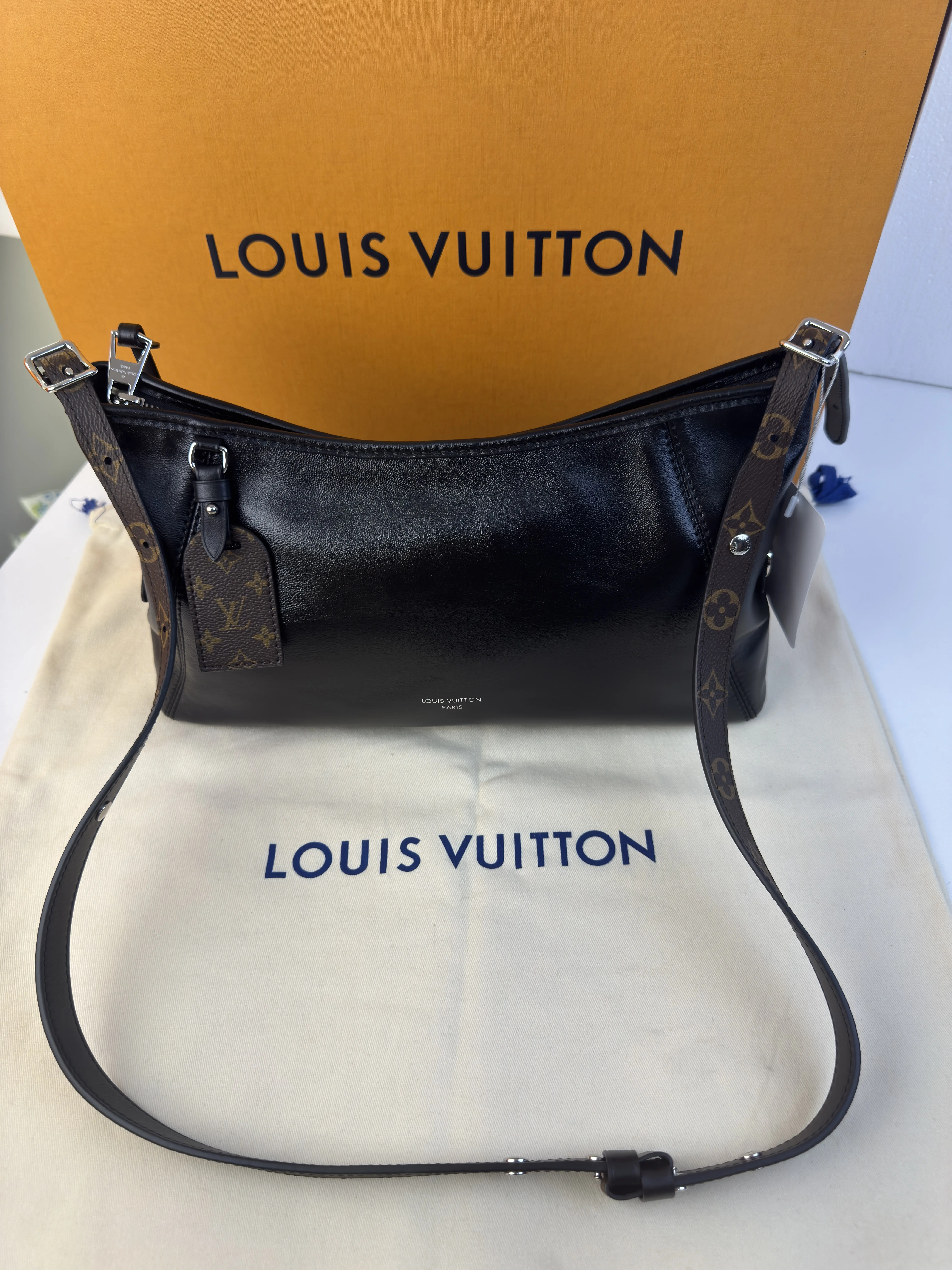 Pre-owned Louis Vuitton Black East West Lambskin Carryall Shoulder Bag Silver Hardware, Authentic Check, Elegant Style, Fashion Design, Handbag Function MSSJ, Elegant Shoulder Bag
