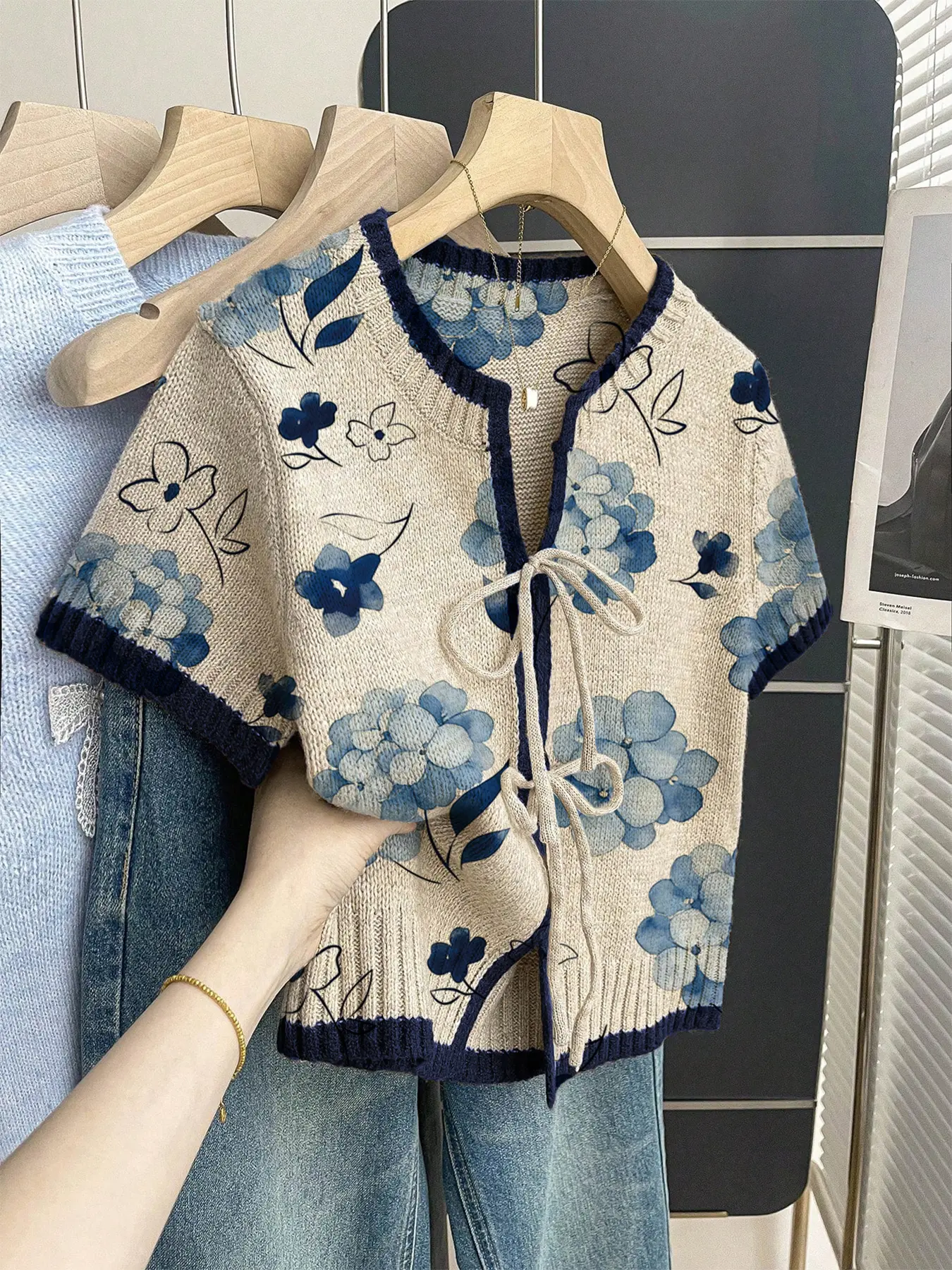 Boho Style Loose Round Neck Knit Top, Floral Print Short Sleeve, Women's Summer Casual Wear, Front Tie Design, Contrast Binding, Womenswear, Casual Boho Soft, Bohemian Knit Top