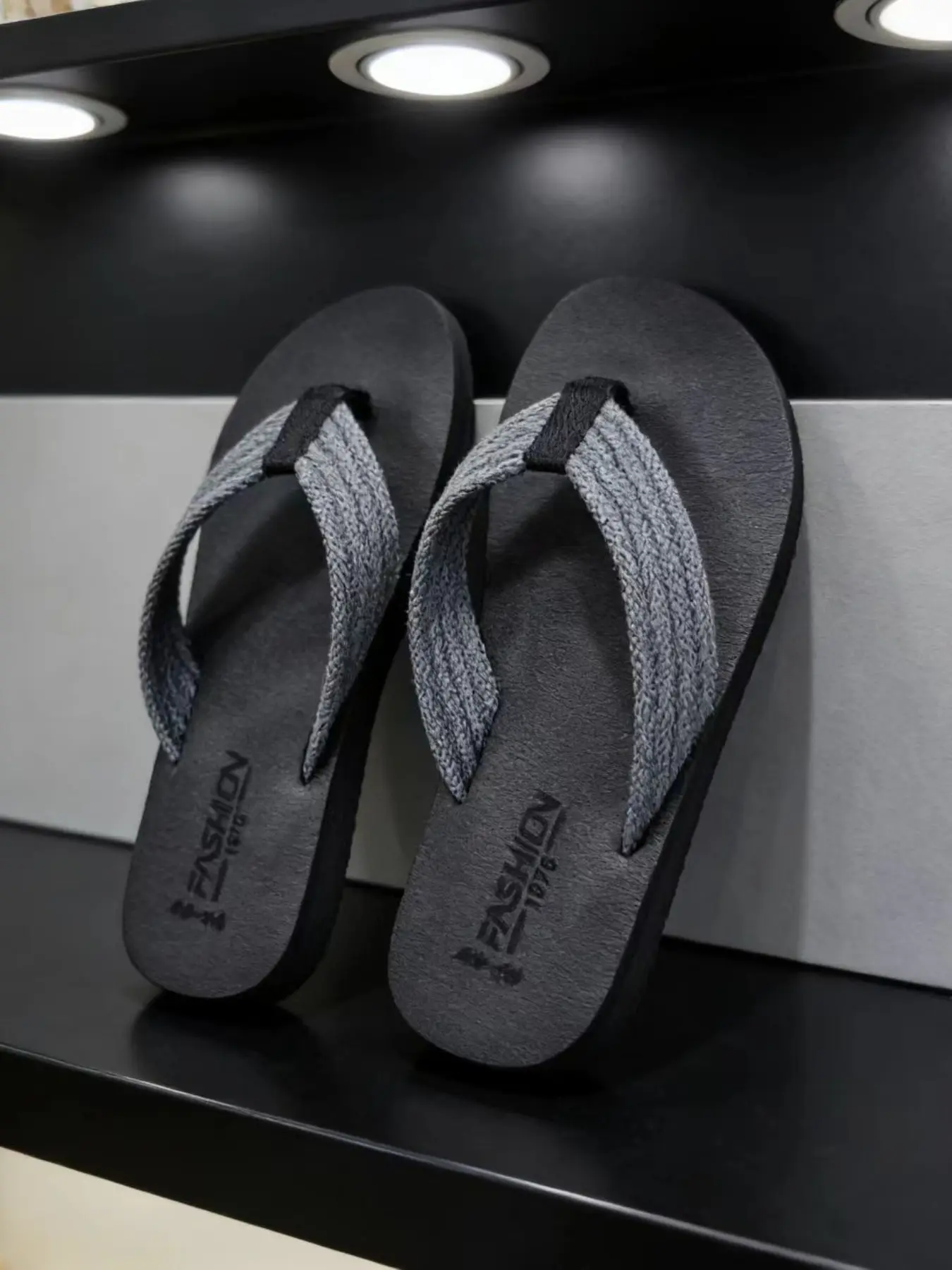 Men's Eva Flip Flops, Anti-Slip Sole, Striped Design, Soft Skin-Friendly Denim Weave, Thick Waterproof Sole, Casual Beach Bathroom Slippers, Summer Footwear