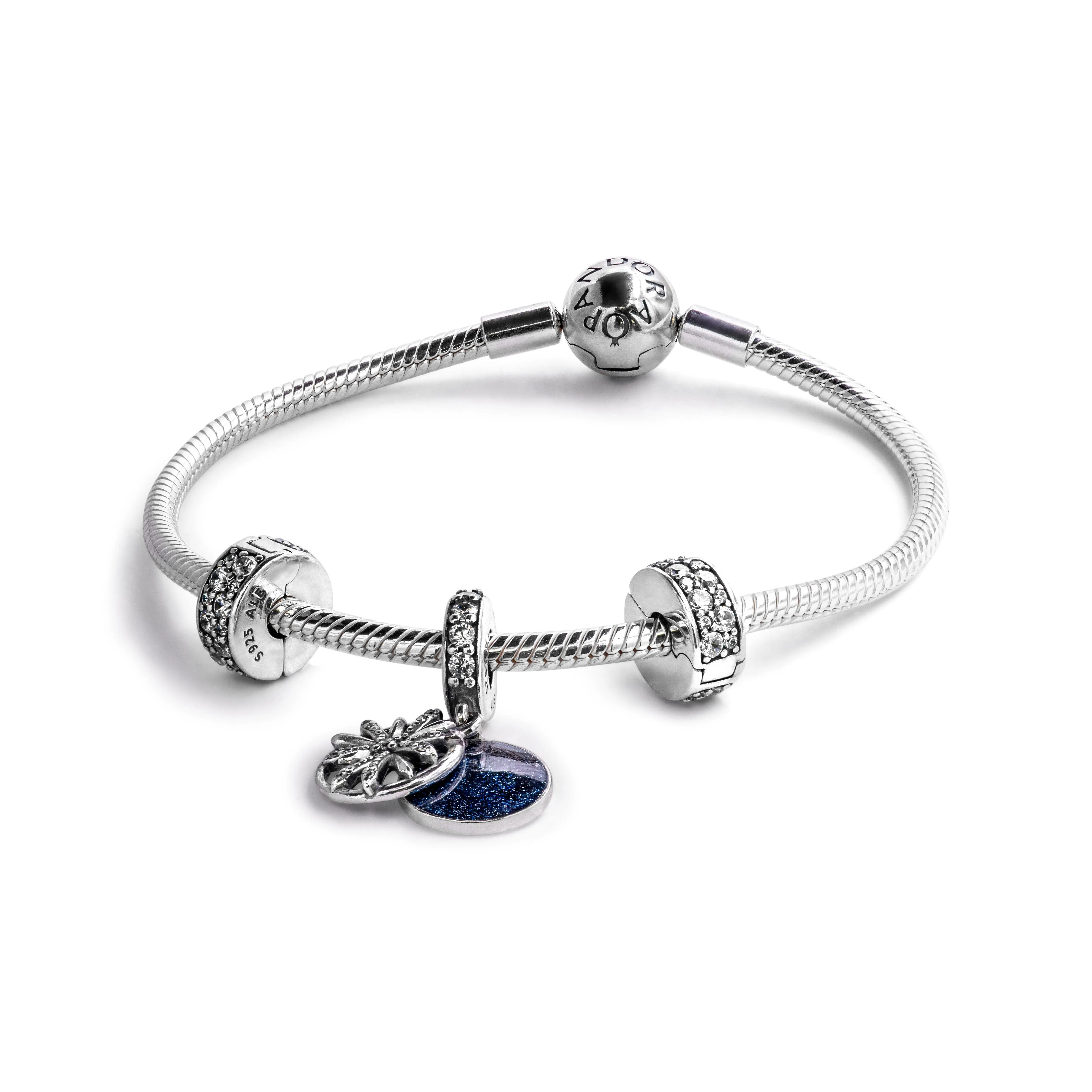 PANDORA Dazzling Wishes Silver Jewelry Gift Set, 3-Piece Exclusive Adult's Bracelet with Charms & Clips, Size 17, B801002-17