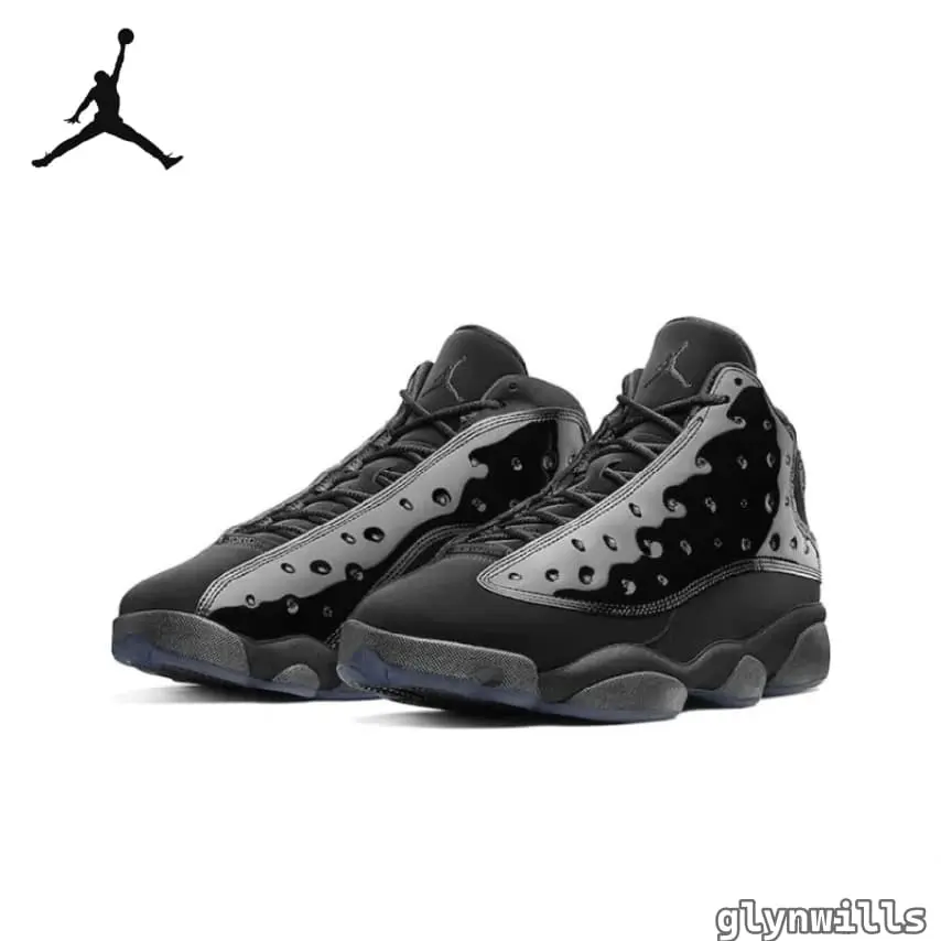 Retro Cap and Gown stylish, comfortable, trendy, versatile, breathable, and non-slip athletic basketball shoes