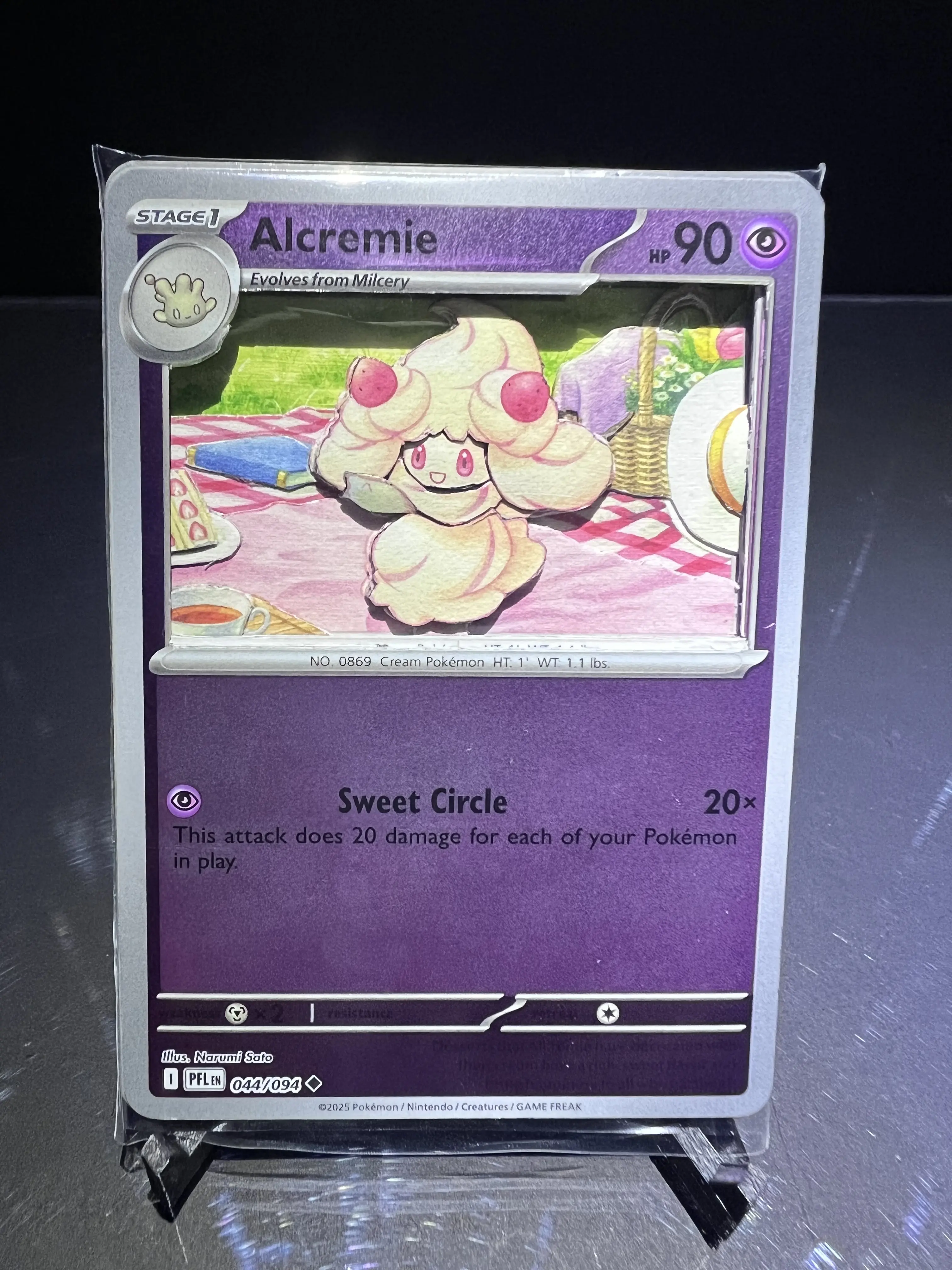 Shadowbox Reverse Holofoil Alcremie