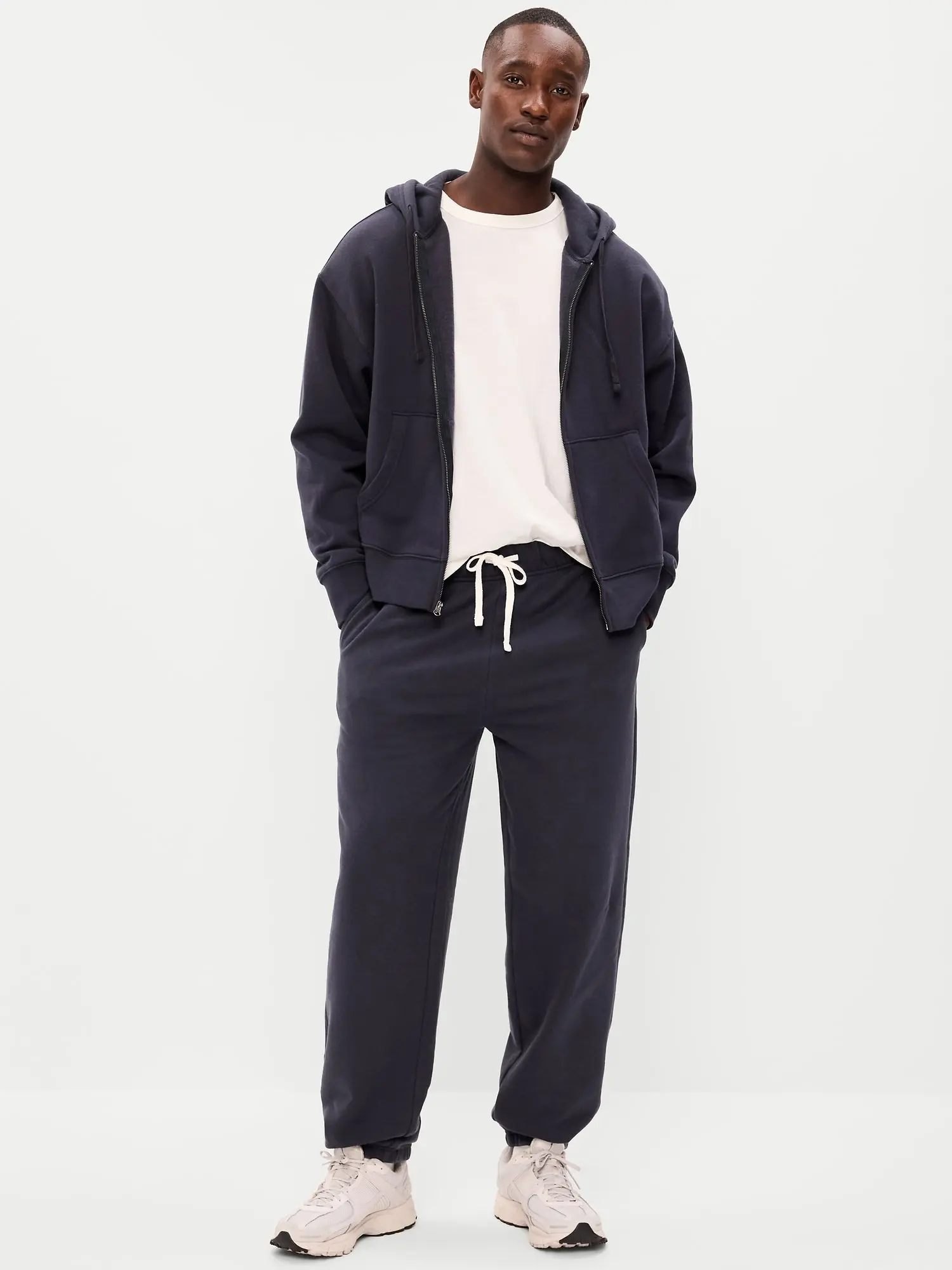 Old Navy Men's Rotation Baggy Jogger Sweatpants Old Navy Men's Rotation Baggy Jogger Sweatpants