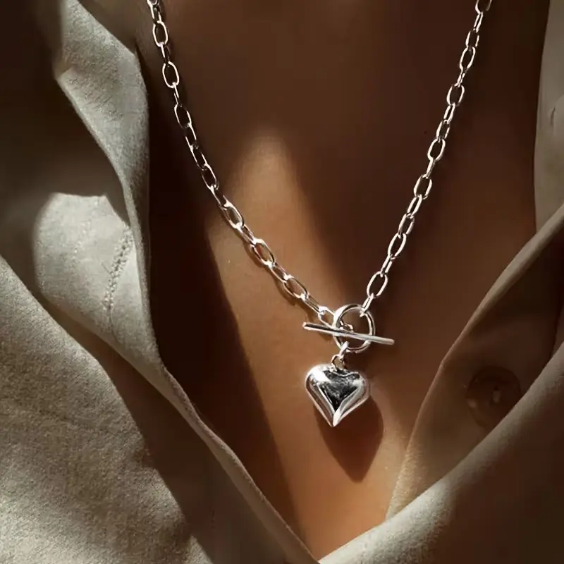 Women'S 925 Silvery Heart Pendant Necklace - Elegant Minimalist Interlocking Link Chain, Smooth Elegant Design, Everyday & Formal Jewelry Gift for Women