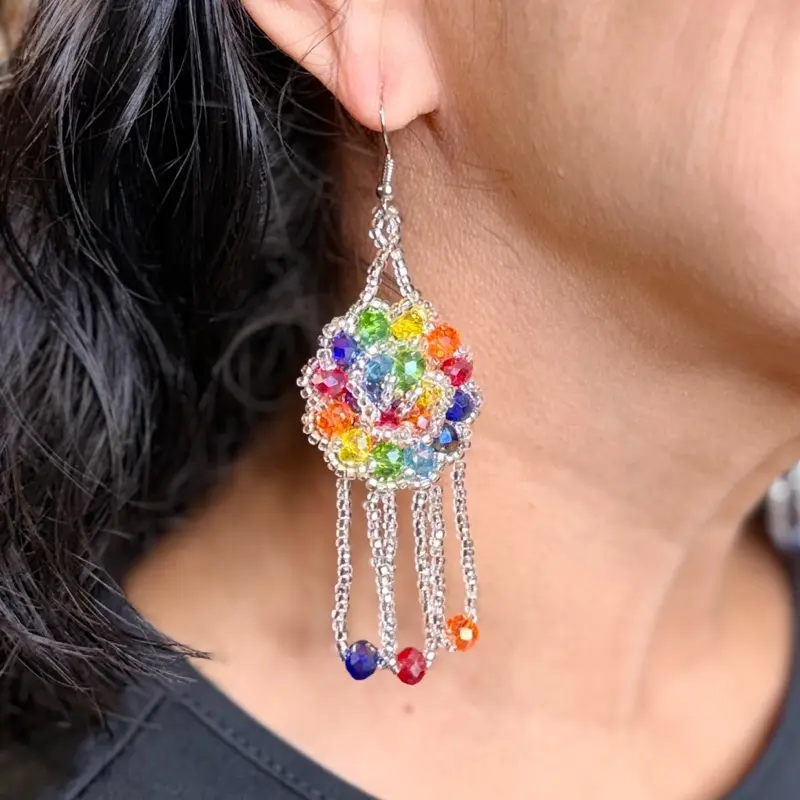 Aretes flor cristal - Beaded earrigs hand made in Mexico - aretes mariposa hecho a mano - artesanía mexicana - arete Yulissa Yulisa hecho en México