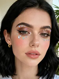 Laser Bright Eye-Catching Round Star And Y2K Small Beads 3D Simulated Rhinestones for Women'S Three-Dimensional Facial Decoration Hair Rhinestones. Festival Party Favors, Temporary Holiday Gifts for Halloween Music Festival Parties, Masquerades
