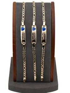 Personalized 6-inch gold-plated bracelet with a blue heart for baby. Write the name in a note or message.