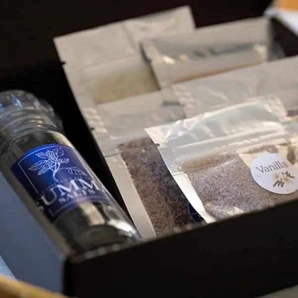 Seasoning Salt Variety Box (5 Sea Salts + 1 Refillable Grinder)