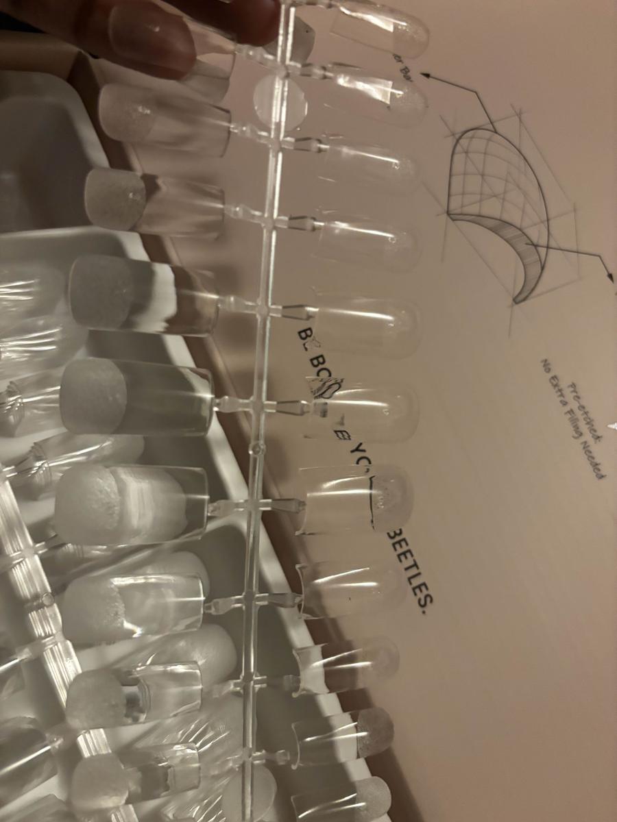 Item: 224Pcs Medium Square Nail Tipex Kit