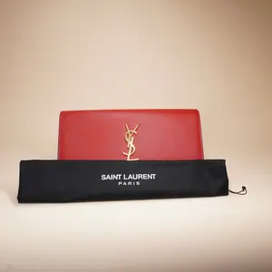 Pre-owned Yves Saint Laurent Grained Leather Clutches & Wristlets SAINT LAURENT Grain De Poudre Classic Monogram Red Cassandre Clutch