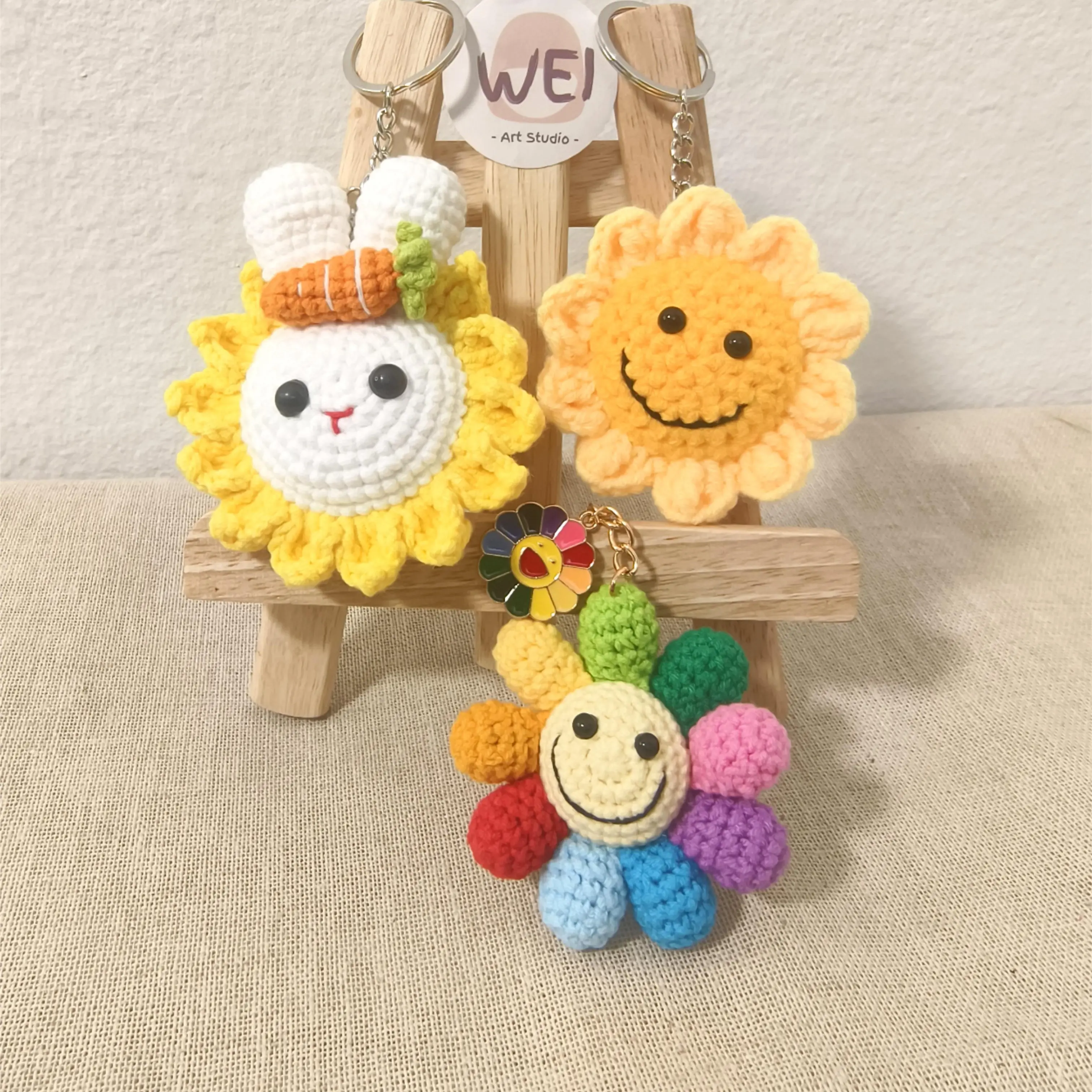 Crochet SUNFLOWER Keychain, Smile Sunflower, SMILEY rabbit sunflower, RAINBOW Flower smile keychain, Rabbit bag charm amigurumi, bag accessory
