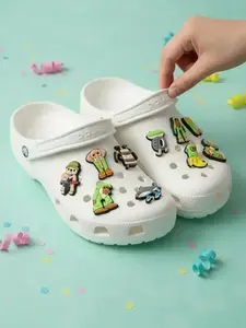 15pcs Cartoon Street Silicone Clog Charms, Bling Shoe Charms, Garden Shoe Decorations, Soft Rubber Shoe Clips, Holiday Party Gifts, Corc Fan Small Presents