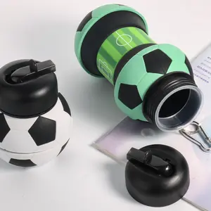 Foldable Water Bottle, 1-Count Soccer Ball Design Football Water Bottle with Lid, Portable Leak-Proof Drinking Cup for Outdoor Sports and Travel