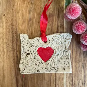 Oregon Christmas Ceramic Ornament, home and heart ornament.