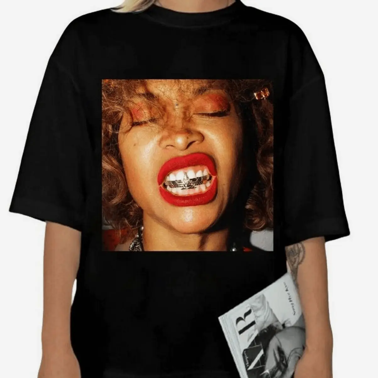 Women's 90's Vintage Erykah Badu Print Cotton Tee - Short-Sleeve, Round Neck, Light, Soft, Stretch, Stylish, Comfortable Fit Casual Streetwear Top for Everyday Wear