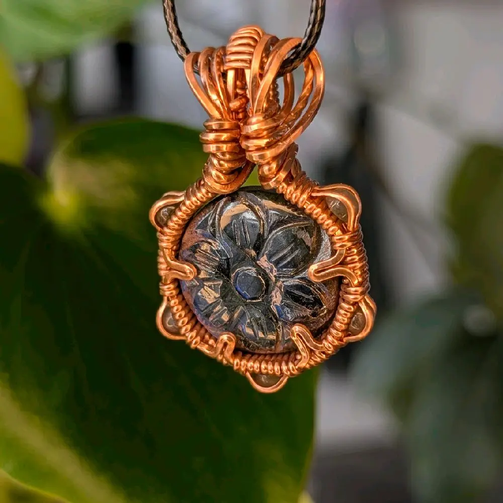 Hand-carved Blue flashy Labradorite