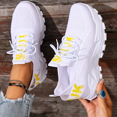 Women's Casual Sporty Running Style Shoes Fitness Walking Daily Wear Spring Lightweight Low Top Soft Lining Women's Road Running Shoes Workout Sneakers Running Trainers