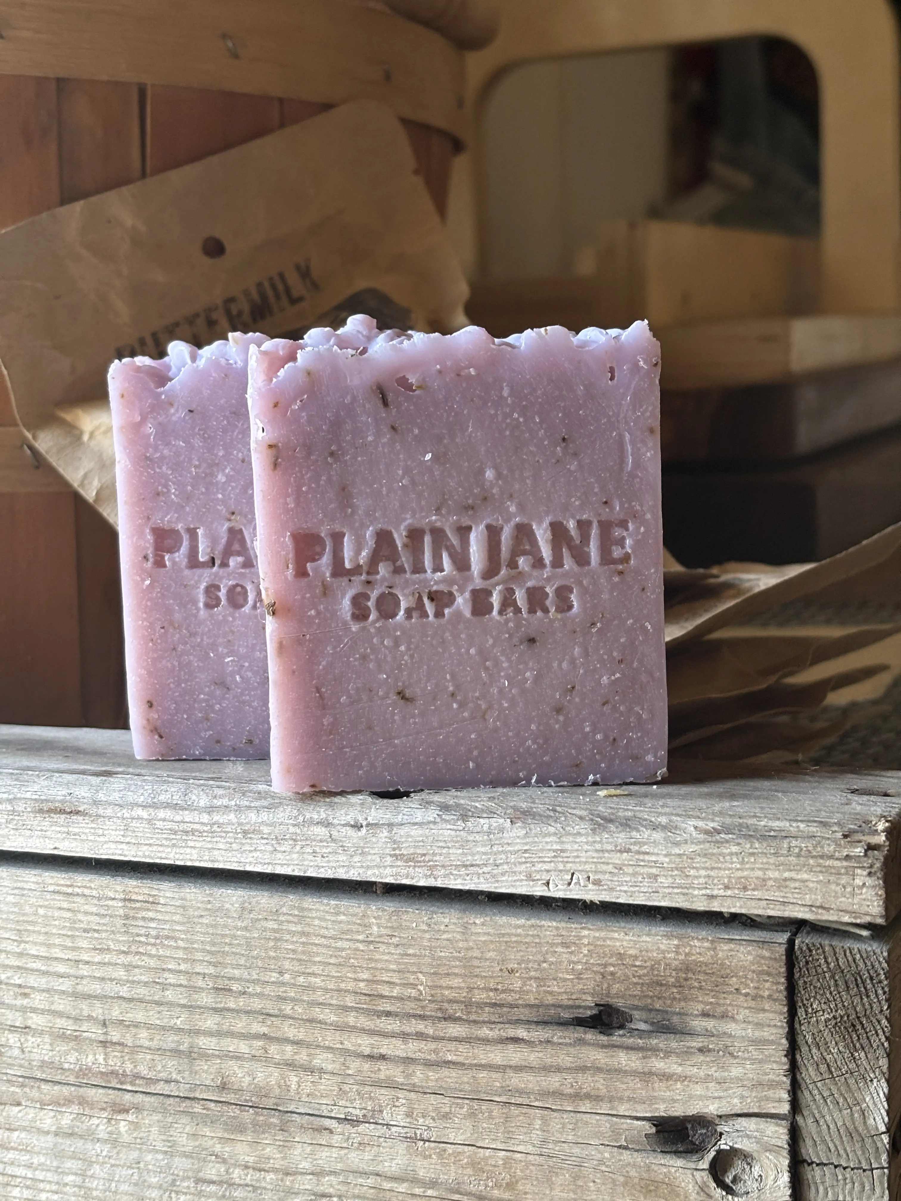 Lavender and Tallow Herbal Scent Soap Bar - Body Care Single Item for Dry, Sensitive Skin, Cleanser, Buttermilk, Body Wash, Lard, Before Bedtime, Calming Effect, Sleep Aid, Natural Oils, Soothing, Aromatherapy
