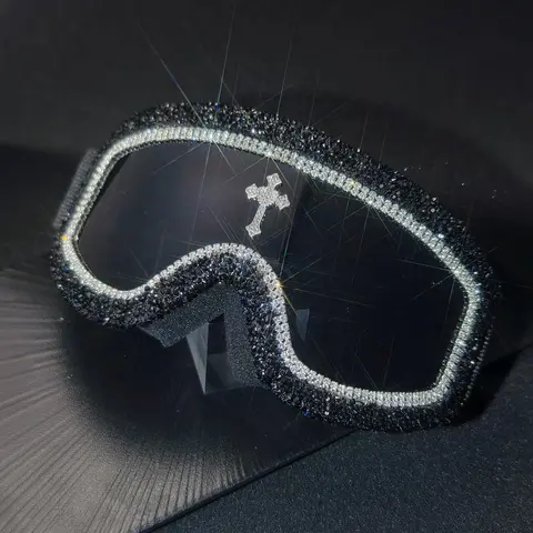 Unisex Rhinestone Criss-Cross Design Sunglasses, PC Frame UV Protection, Fashionable Sporty Streetwear Style, All-Season Wear